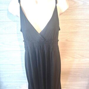 Old Navy Dress Women's Size M Black Below Knee Spaghetti Straps V Neckline